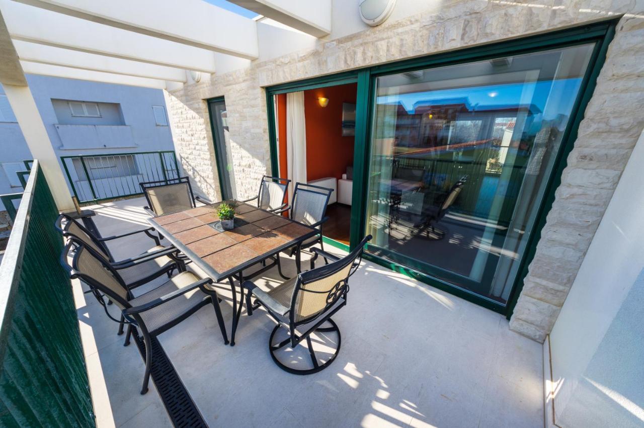 Queen Beach Apartments Nin Extérieur photo