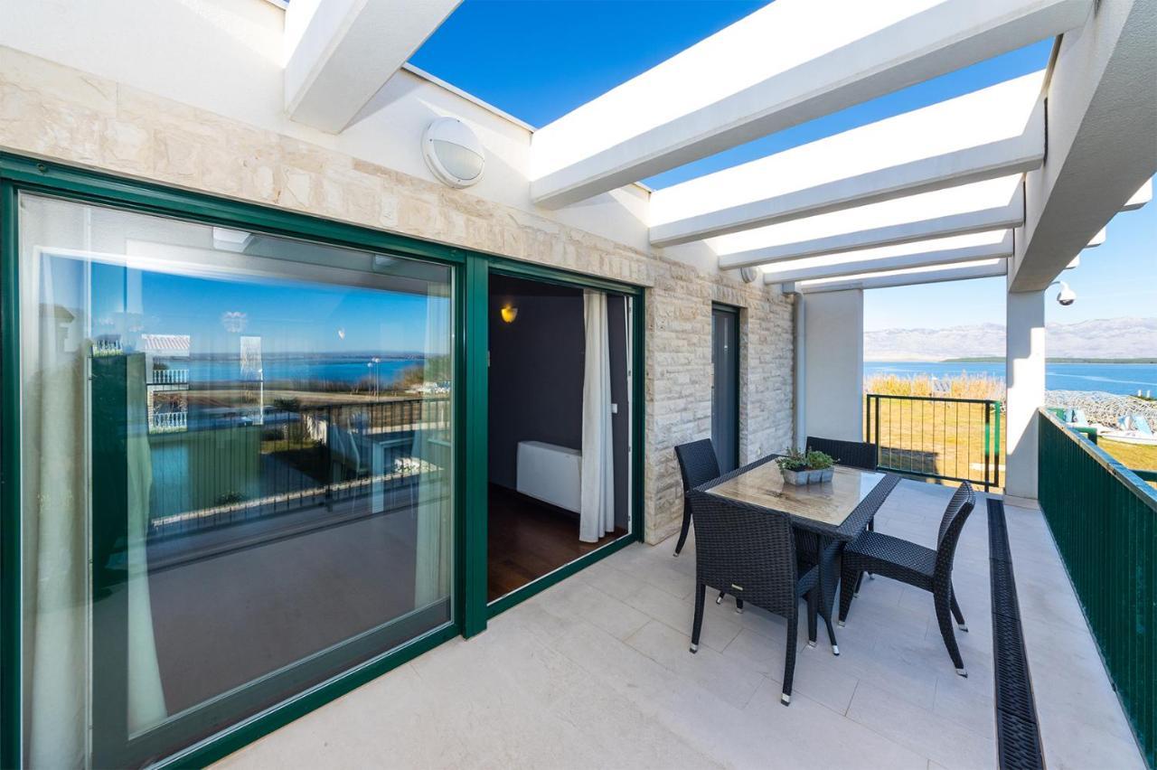 Queen Beach Apartments Nin Extérieur photo