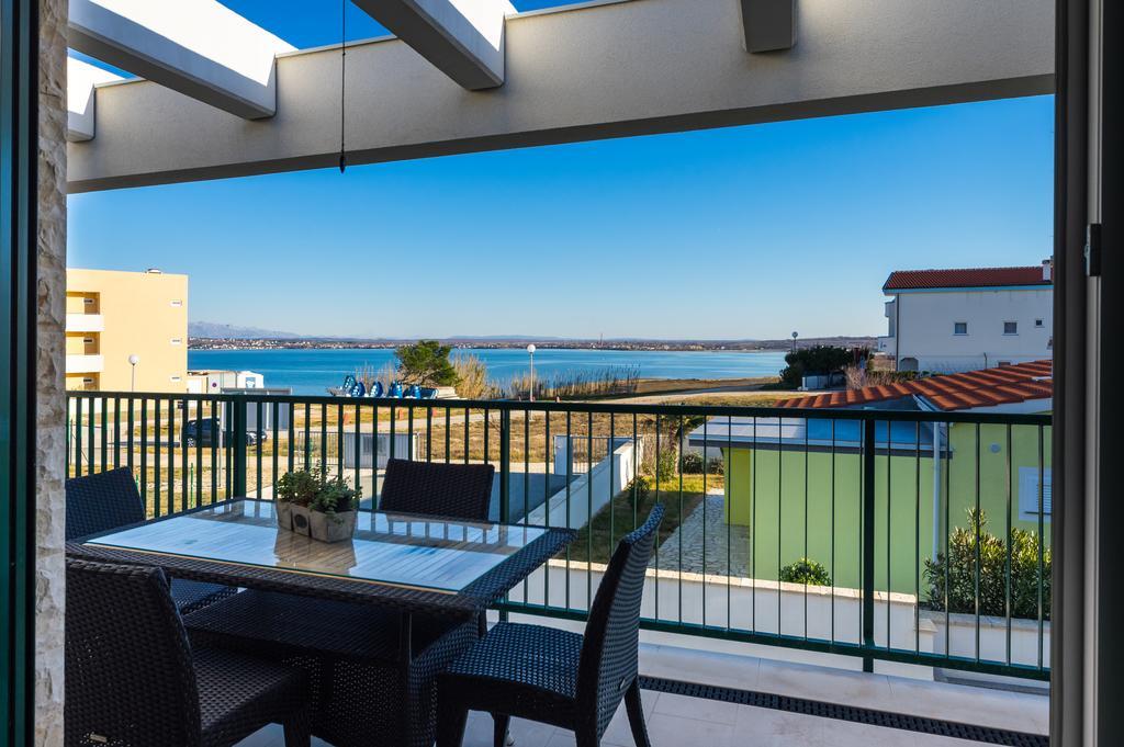 Queen Beach Apartments Nin Extérieur photo