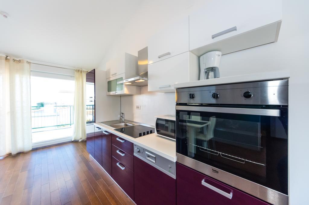 Queen Beach Apartments Nin Extérieur photo