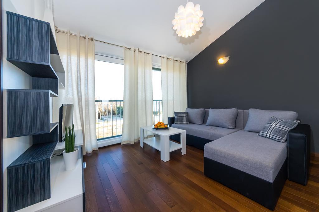 Queen Beach Apartments Nin Extérieur photo