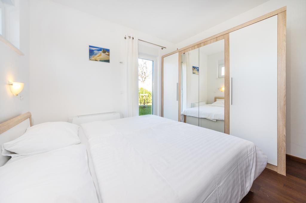 Queen Beach Apartments Nin Extérieur photo